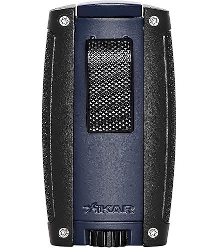 DeliciousTaylormade  R　JETROAR Luis Royo Design Street Chrome™ Windproof Lighter – Zippo USA